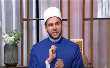 ما حكم نقل الكلام دون تحقق؟.. هاني تمام يحذر من تداول الشائعات
