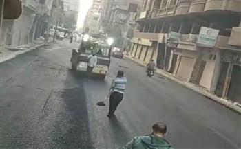 محافظ الغربية يتابع بدء أعمال رصف القطاع الأخير بشارع الجلاء بالمحلة الكبرى