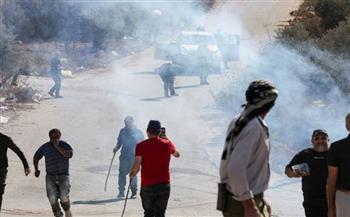 إعلام فلسطيني: قوات الاحتلال تطلق قنابل الغاز في نابلس بالضفة الغربية المحتلة