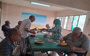 بلقاءات توعوية وأنشطة فنية.. قصور الثقافة تحتفي باليوم العالمي لكبار السن 