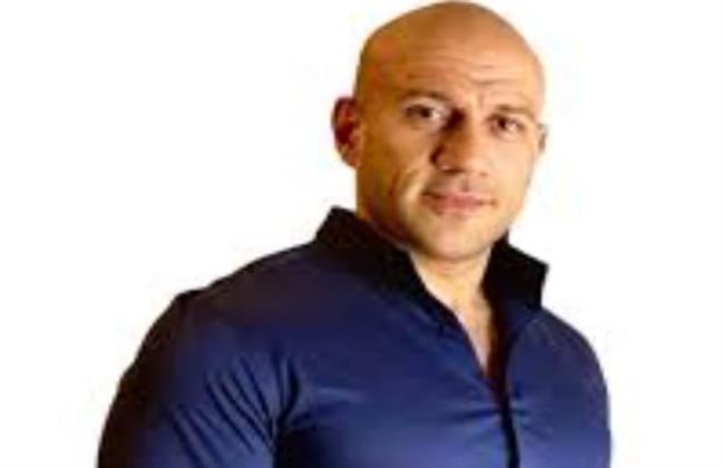 أحمد مكي يستخدم حيل  نفسية وخدع بصرية في «الفلكي» 