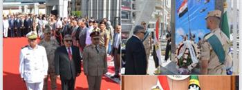 في ذكرى انتصارات أكتوبر المجيدة.. محافظ الدقهلية يضع إكليل الزهور على النصب التذكاري للشهداء