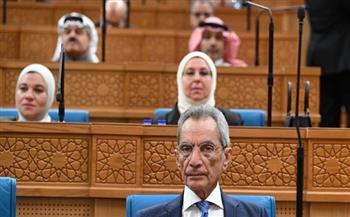 وزير شئون المجالس النيابية: الحكومة حريصة على التواصل مع مجلس الشيوخ والاستماع لكافة الآراء