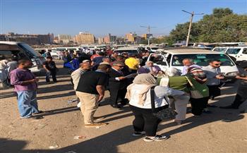 محافظ الدقهلية يتفقد موقف جديلة بالمنصورة ويتابع انتظام حركة نقل الركاب