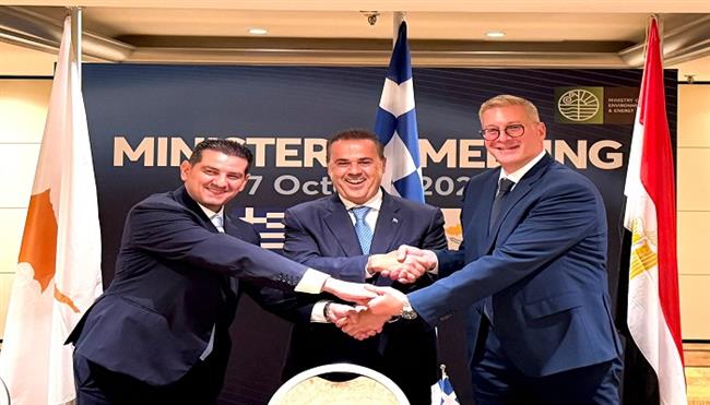 وزير البترول يبحث مع نظيريه القبرصي واليوناني تسريع استغلال موارد غاز شرق المتوسط وربطها بالأسواق الأوروبية