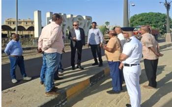 محافظ الأقصر يوجه بسرعة الانتهاء من أعمال رصف وتطوير ميدان «مرحباً» وشارع الكورنيش