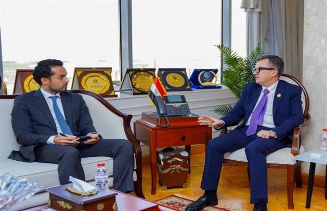 وزير التخطيط يبحث مع «لينكد إن» استشراف احتياجات سوق العمل والمهارات الأكثر طلبًا