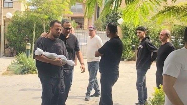 حسن أبو الروس وأحمد فهيم يشاركان في تشييع جثمان حفيد ماجد المصري