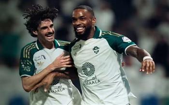 الدوري السعودي.. أهلي جدة يقسو على الفتح برباعية نظيفة