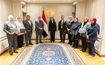 وزيرة التضامن تكرم إدارة الرعاية البديلة لتميزها خلال يناير