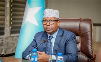 وزير الدفاع الصومالي: قيادات بارزة من حركة الشباب تتواصل مع الحكومة لتسليم أنفسهم