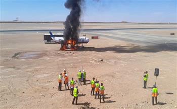 محافظ أسوان يكلف نائبه بالمشاركة فى تجربة الطوارئ للسيطرة على حادث طائرة بمطار أسوان