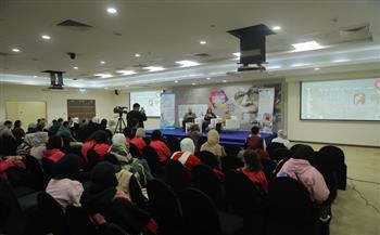 محمد زين: "الصدق أساس الكتابة العلاجية"