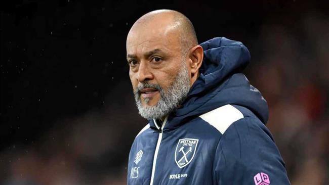 الدوري الإنجليزي.. سانتو يواجه مانشستر يونايتد للمرة الـ16 في تاريخه  