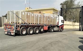 قافلة "زاد العزة الـ 135" تدخل إلى الفلسطينيين في قطاع غزة