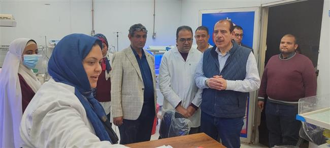 نائب وزير الصحة يجري جولة تفقدية للمنشآت الطبية بسوهاج ويوجه بتلافي السلبيات 