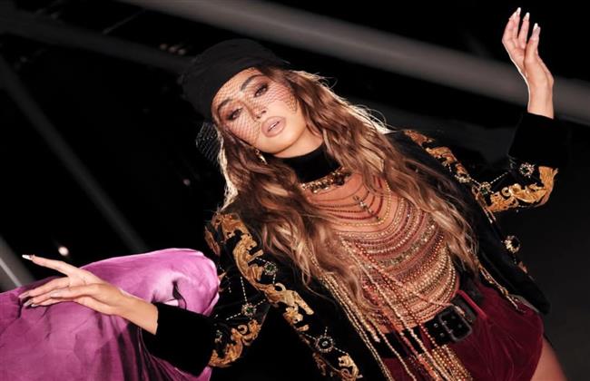 مايا دياب بلوك استعراضي