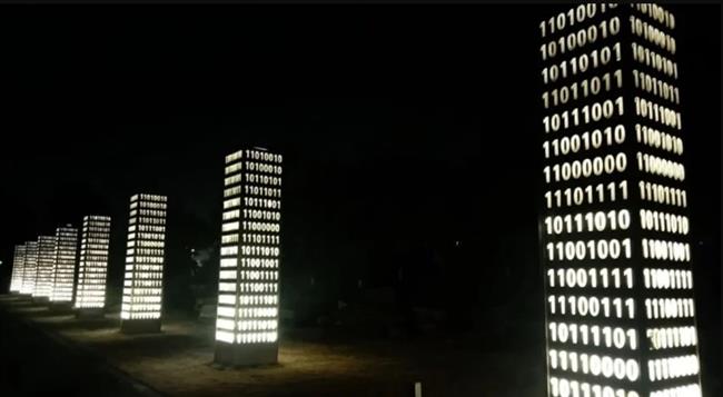 لا يعتمد على الإلكترونيات.. ابتكار حاسوب يحل الحسابات المعقدة بالضوء  