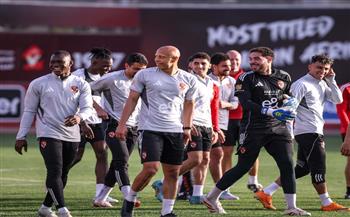 الأهلي يختتم تدريباته استعدادا لمباراة الإسماعيلي في الدوري الممتاز