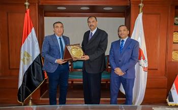 محافظ سوهاج: افتتاح مركز التلقيح الصناعي بطهطا خلال أيام لدعم التحسين الوراثي للثروة الحيوانية بالصعيد