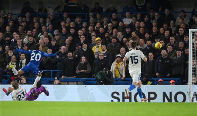 الدوري الإنجليزي.. ليدز يفرض التعادل على تشيلسي بريمونتادا مثيرة