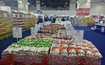 من الدقيق إلى اللحوم.. قائمة أسعار السلع داخل معرض «أهلاً رمضان» بالقاهرة