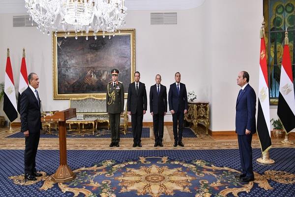 الرئيس السيسي يشهد أداء حلف اليمين الدستورية لنائب رئيس الوزراء والوزراء ونواب الوزراء الجدد