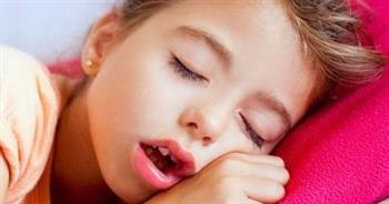 أعراض تدل على تضخم اللحمية عند طفلك