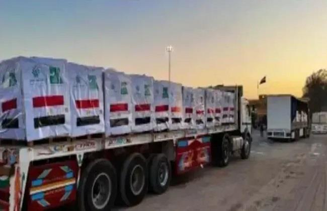 قافلة "زاد العزة" الـ136 تدخل إلى الفلسطينيين في قطاع غزة