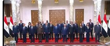 بعد أداء اليمين الدستورية.. خبراء: التعديل الوزاري فرصة لتعزيز الاستثمار وضبط التضخم وتحسين المعيشة| خاص