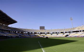 الدوري الممتاز.. ملعب برج العرب يتزين لاستضافة لقاء الأهلي والإسماعيلي