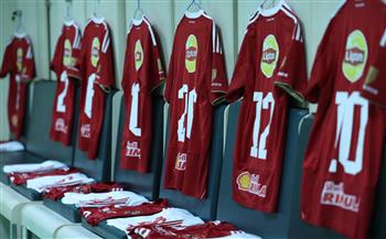 الدوري الممتاز.. قمصان الأهلي تزين ملعب برج العرب أمام الإسماعيلي