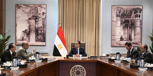 رئيس الوزراء يتابع مع وزير الكهرباء مستجدات عمل عدد من الملفات