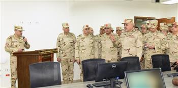 رئيس أركان القوات المسلحة يتابع سير العملية التعليمية والبرامج التدريبية بالأكاديمية العسكرية