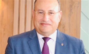 جامعة الإسكندرية تهنئ عبد العزيز قنصوة لتوليه مهام وزارة التعليم العالي 