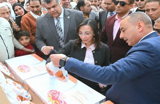 محافظ البحيرة تفتتح منفذ جهاز "مستقبل مصر" بالمحمودية لتوفير السلع بأسعار مخفضة