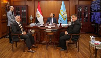 محافظ كفرالشيخ يناقش عددا من الملفات الخدمية والتنموية ومشاكل الدوائر مع أعضاء مجلسي النواب والشيوخ