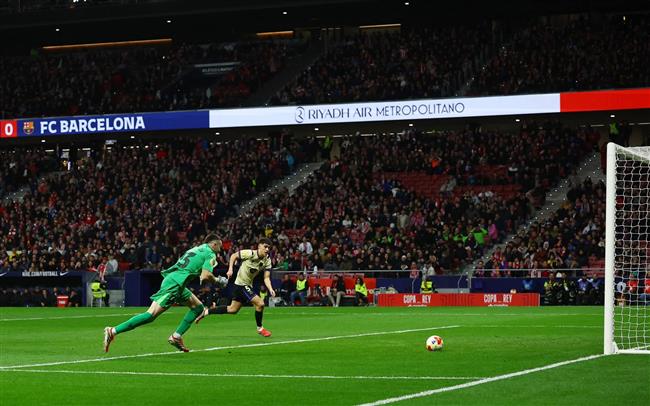 كأس إسبانيا.. أتلتيكو مدريد يباغت برشلونة بثنائية نظيفة في أول ربع ساعة 