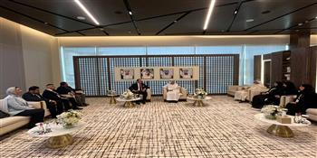 أحمد السبكي يبحث تعزيز التعاون الصحي خلال مشاركته في WHX 2026 بدبي