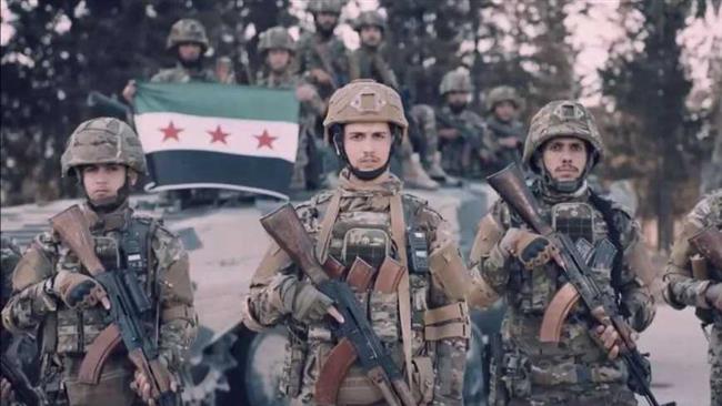 الجيش السوري يدخل قاعدة التنف بحمص بعد انسحاب القوات الأمريكية منها