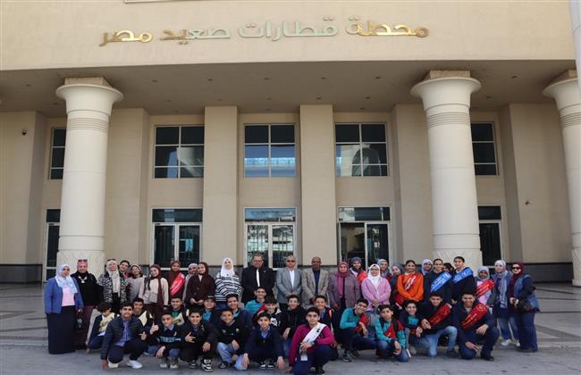 "السكك الحديدية" تنظم زيارة لطلاب مدارس الزيتون إلى محطة بشتيل لتعزيز الوعي والسلامة 