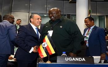 وزير الخارجية يلتقي وزير الدولة للشئون الخارجية الأوغندي لتعزيز التعاون الثنائي والتنسيق الإقليمي