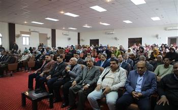 بعد انتهاء الدورة الأولى.. محافظ الوادي الجديد يشهد تسليم أرباح مشروع تسمين الماشية