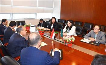 وزير الخارجية يلتقي نائبة رئيس مفوضية الاتحاد الأفريقي ويؤكد دعم مصر لتطوير الأداء المؤسسي للمفوضية