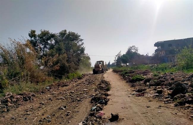  محافظ كفرالشيخ يتابع أعمال رفع كفاءة الطرق بعاصمة المحافظة ضمن مبادرة «تأهيل الطرق»