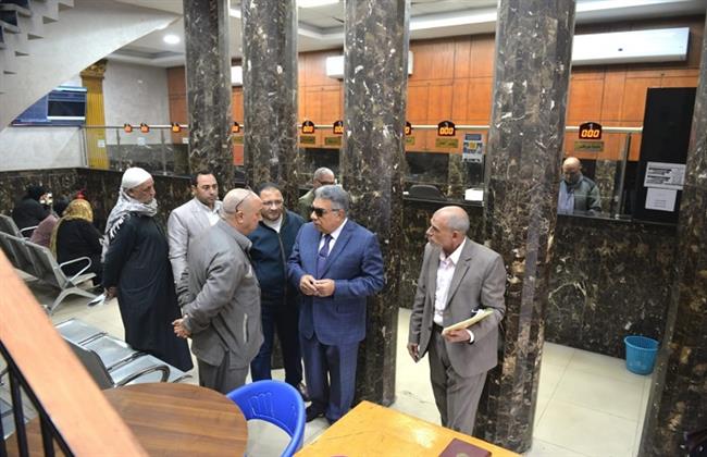 محافظ الدقهلية يتفقد المركز التكنولوجي والشبكة الوطنية وإدارات الديوان العام ويؤكد: سرعة إنجاز الخدمات