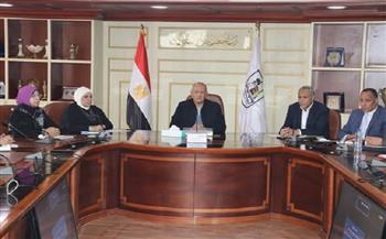  السكرتير العام لمحافظة بني سويف يواصل متابعة مستجدات الموقف التنفيذي لملف التصالحات 