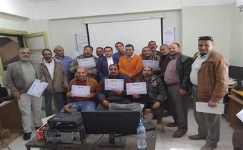 اختتام فعاليات برنامج تدريب معلمي وإداريي الأزهر بسوهاج على تطبيقات الذكاء الاصطناعي 