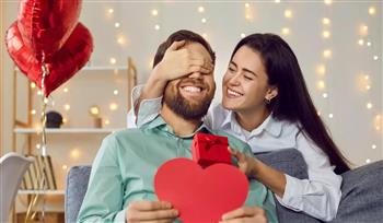 في عيد الحب.. أساليب بسيطة تجعل شريكك يشعر بمشاعرك