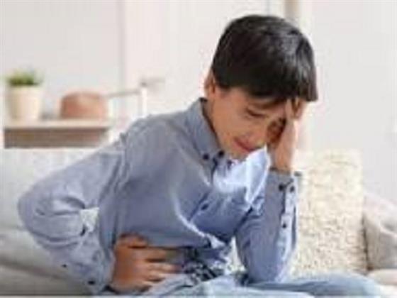 كيف تحمي أمعاء طفلك من آثار التلوث؟.. أطباء يوضحون